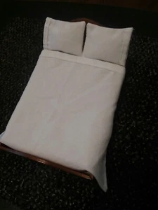 1:12 Scale Dollhouse Miniature White 6 Pc Sheet Set For Double Beds - Picture 1 of 6