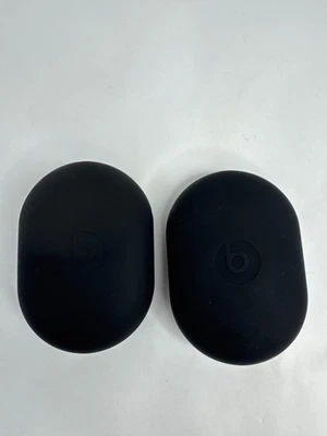 2x Beats Dr Dre Silicone Universal carrying case for Beats x UrBeats 3 2 earbuds - Image 1 of 4