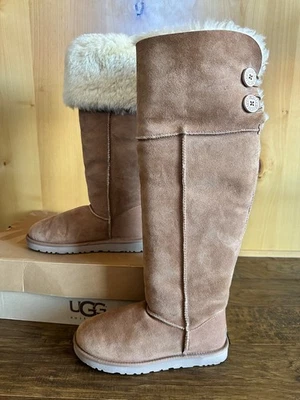 UGG OVER THE KNEE BAILEY BUTTON BOOTS 8 CHESTNUT HOLOGRAM GUC FUR RARE! - Image 1 of 4