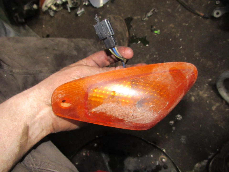 Kawasaki ZX-6 ZX600 E Ninja 1993 intermitente delantero direccional Foto 1 de 1