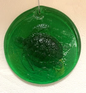 Blenko Glass Suncatcher - Sea Turtle - Clover - Picture 1 of 6