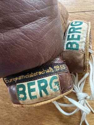 Alte Boxhandschuhe von Berg Vintage - Bild 1 von 4