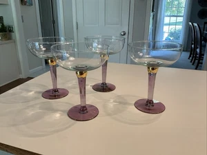 4er Set Vintage Coupe Gläser mit lila irisierendem & goldenem Stiel - Bild 1 von 7