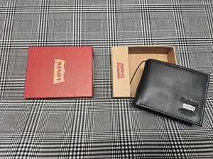 Men's Levi's Black Leather Wallet Brand New In Gift Box - Picture 1 of 5