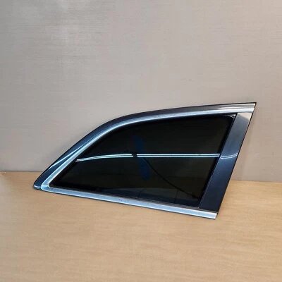 2010 2011 AUDI Q7 REAR RIGHT QUARTER GLASS WINDOW CHROME & LAVA GRAY TRIM OEM - Image 1 of 4