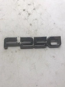 87 88 89 90 91 Ford F-250 Side Emblems Logo Badge Symbol Sign SIGN OEM - Foto 1 di 12