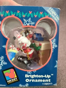 Medias de relleno vintage Enesco Disney Mickey Mouse Santa Adorno nuevas en caja - Imagen 1 de 5