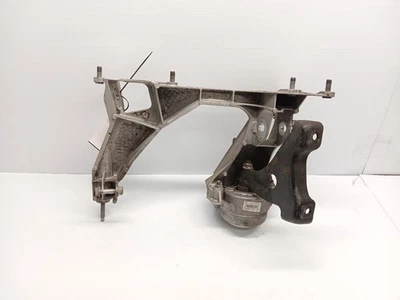 Soporte lateral izquierdo subchasis suspensión trasera Porsche Boxster Cayman 13-24 Foto 1 de 4