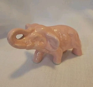 Vintage 1950s MCM Pink Elephant Figurine Trunk Up 2.5 " Tall 4" Length - Picture 1 of 8