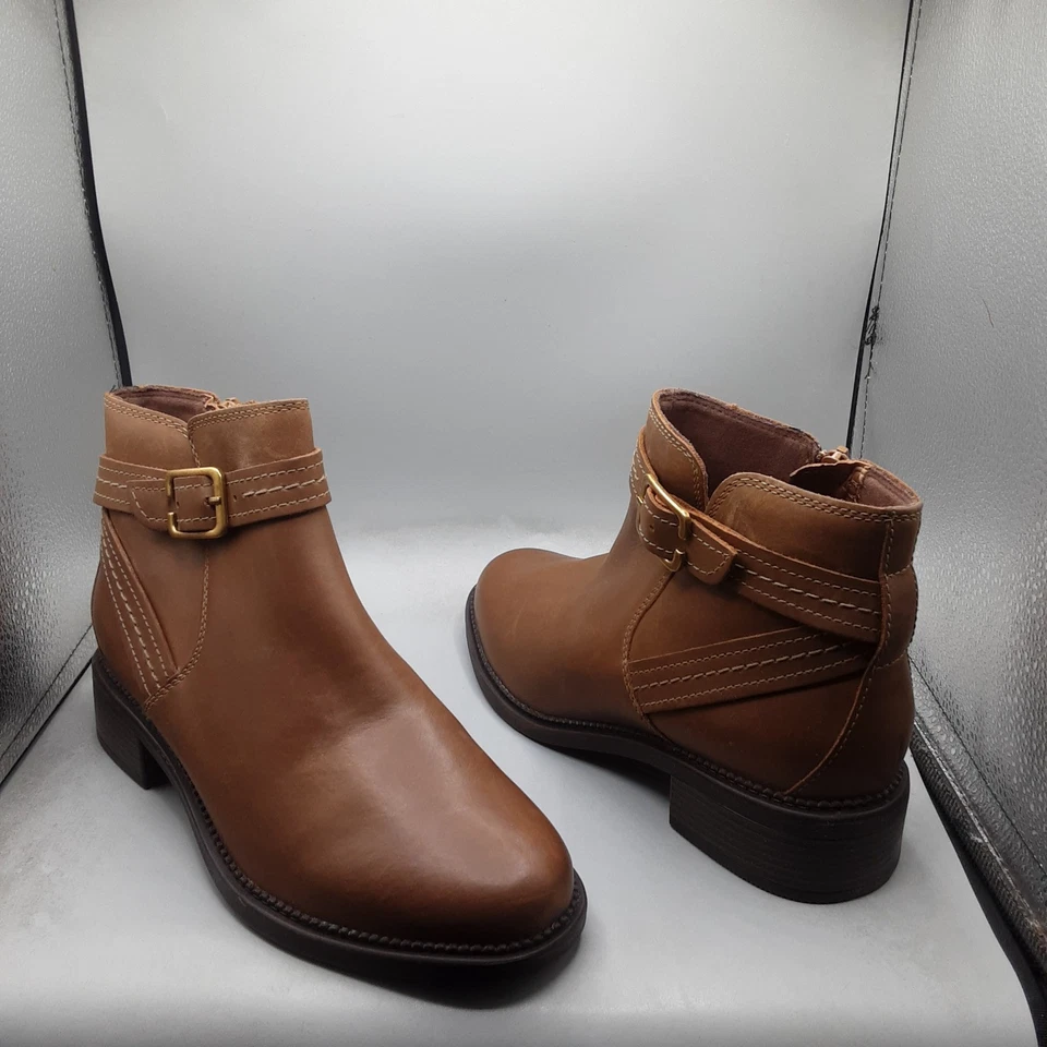 Botín con tiras de cuero Clarks Collection correa Maye 8M tostado oscuro A160 Foto 1 de 4