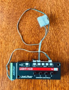 WOODLAND SCENICS JP5701/JP5681 - Light Hub & Port Sharing Device - Picture 1 of 2