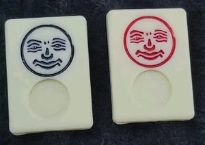 Rummikub Tile Game Set of 2 Jokers Pressman Replacement Pieces 1990 Red & Black - Picture 1 of 3