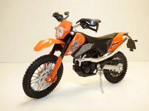 MOTO KTM 690 ENDURO orange 1/18 - Imagen 1 de 7