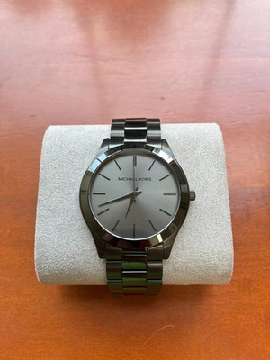 New Michael Kors MK8507 Slim Runway Black Dial Steel Quartz Men's Fashion Watch - Image 1 of 4