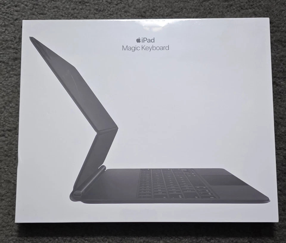 Apple Magic Keyboard - Image 1 of 4