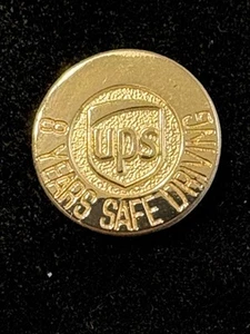 UPS 8 Year Safe Driving Pin - Picture 1 of 2