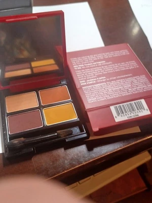 fmg  glimmer matte eyeshadow  quad icon - Image 1 of 2