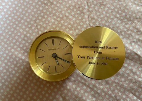 TIFFANY & CO SWISS TRAVEL DESK CLOCK ROUND FACE COVER BRASS SWIVEL TOP Works GVC Cover