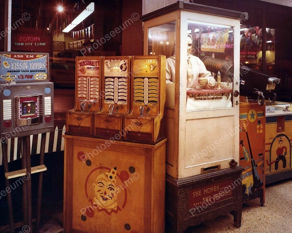 Juego Arcade Fortune Teller Vintage Años 60 8x10 Reimpresión Fotográfica Foto 1 de 1