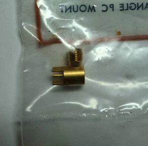 ITT Pomona Electronics  #4991 - SMA Female Right Angle RF Connector PCB Mount - Zdjęcie 1 z 2