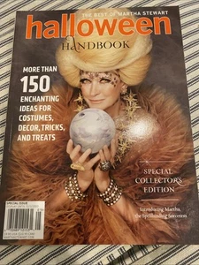 THE BEST OF MARTHA STEWART HALLOWEEN HAND BOOK 2010, SPECIAL COLLECTORS EDITION - Picture 1 of 6