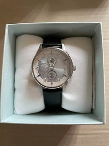 RWBY Weiss Schnee Armbanduhr Hahn Zähne mit Box Anime Figur - Bild 1 von 3