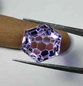Natürlicher Amethyst Sechseckform 12 x 12 x 6,60 mm Einzigartiger Schliff Edelstein Pixelschliff Facettierter Schliff - Bild 1 von 8