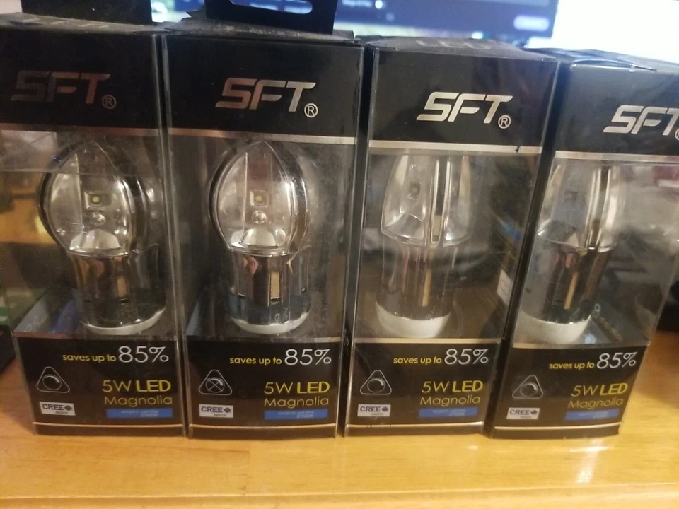 4-Pack LED Bulb Light (40w equiv.) E26 270 Lumen 5W Warm white 2700K *CREE - Image 1 of 4