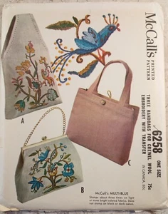 McCalls 6258 borse vintage anni 60 crewel lana ricamo trasferimenti motivo giacobino - Foto 1 di 9