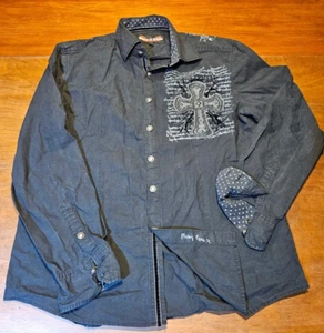 Camicia nera House of Lords con croce borchiata, taglia XL - Foto 1 di 3