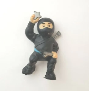 Vintage 1980's Ninja Loose Mini Figurine 1.5" Karate Black Outfit Shuriken Star - Picture 1 of 4