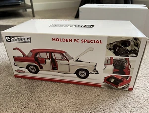Classic Carlectables Holden FC Special 1/18 Modellauto Flammenrot und elfenbeinweiß - Bild 1 von 5