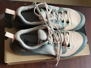 Salomon Vaya GTX Senderismo Trail Running Zapato Urbano Chic/Gris Mineral Sombra EE. UU. 9.5 - Imagen 1 de 5