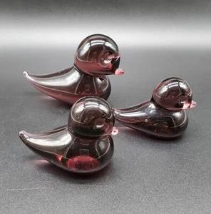 Amethyst Birds X3 Studio Glass Paperweights Mum & Babies Reijmyre Style Sweden - Picture 1 of 9