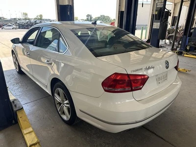 Conjunto de limpador de ar usado serve: 2012 Volkswagen Passat 2.0 grau A - Imagem 1 de 4