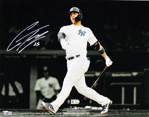 Foto destacada firmada por Gleyber Torres New York Yankees 11" x 14" - Imagen 1 de 3