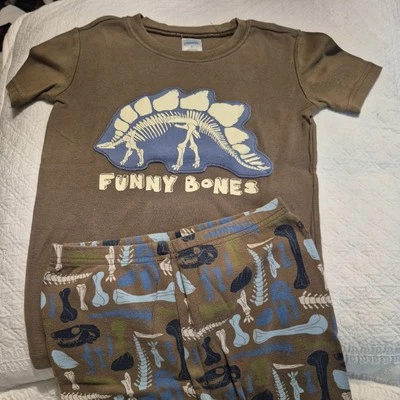 GYMBOREE Boys  2 piece Dinosaur Pajamas Gymmies Size 8 - Image 1 of 3