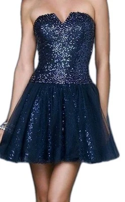 Vestido de graduación La Mujer Talla 0 Adornado Sin Tirantes Lentejuelas Tul Cóctel Azul Marino Foto 1 de 4