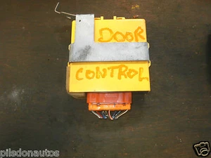 TOYOTA MR2 1996 MK2 CONTROL PUERTA ECU RELÉ 85980-17060 - Imagen 1 de 1