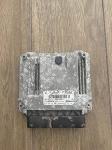 Engine Control unit Opel corsa 55579447 0281031157 5548451900XK 1.3D 2010 Bosch - Picture 1 of 6