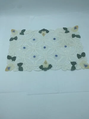Vintage Lace and Appliqué’ Mayflowers Hand Stitched Six NWT Placemats - 12”x18” - Image 1 of 4