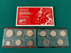 2005 US MINT ~ UNC ~ $1 SACAGAWEA GOLDEN DOLLAR ~ 5-STATE QUARTERS - "D" MINT - Picture 1 of 3