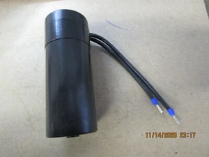 GLOBE CHEFMATE GC 512 CONDENSADOR DE ARRANQUE DE MOTOR OEM# AKER - Imagen 1 de 1