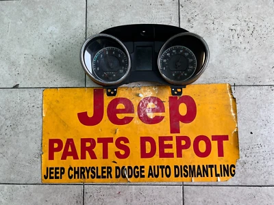 Jeep Grand Cherokee 2011-2013 velocímetro clúster 147 k millas OEM 68186247AA Foto 1 de 4