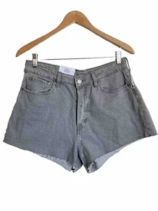 H&M Gray Curvy Fit Vintage Cutoff Denim Shorts High Waist Button Fly Size 8 - Picture 1 of 9
