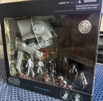 Sellado Nuevo 2014 Serie Negra Star Wars El Retorno del Jedi Batalla en Endor ToysRU Foto 1 de 4