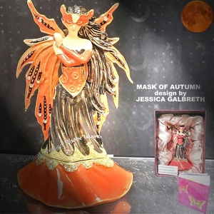 Pacific Giftware Jessica Galbreth MASCARA DE OTOÑO Esmalte Baratija Caja Firmada Nueva en Caja - Imagen 1 de 15