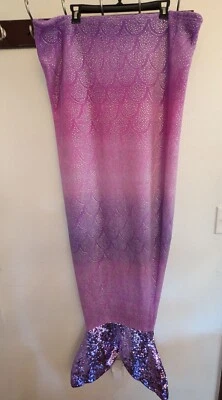 Youth Mermaid Tail Blanket 55" X 22" Long Pink And Purple Sparkle Jay Franco Foto 1 de 4