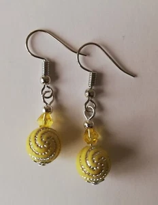 Drop / Dangle Earrings - Small Pale Yellow Swirl & Crystal - Silver Plated - Picture 1 of 5
