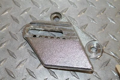 Yamaha XJ750 1983 Maxim soporte de montaje de clavija derecha 15R-2742L-00-00 Foto 1 de 4